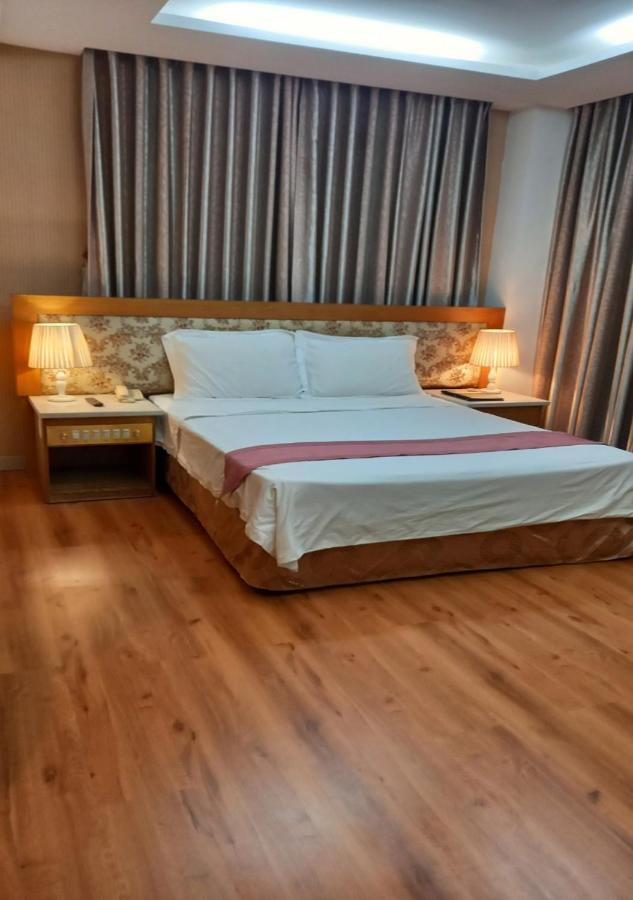 Khai Hoan Apartment Hotel Хошимин Екстериор снимка