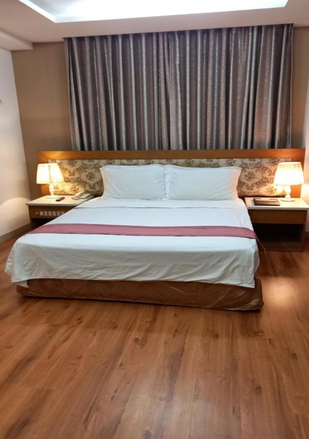 Khai Hoan Apartment Hotel Хошимин Екстериор снимка
